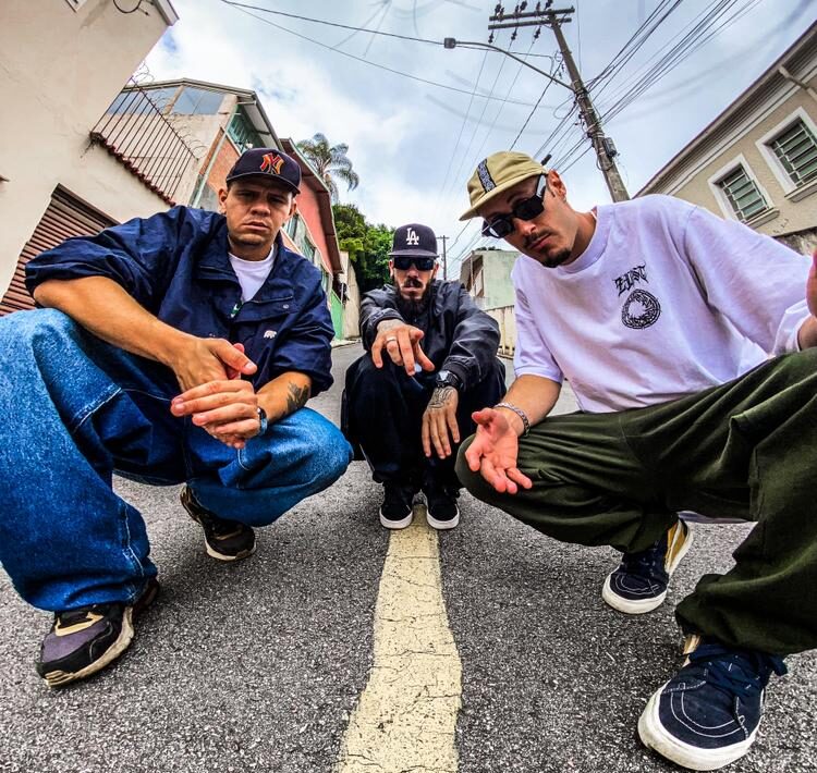 Nostradamus: trio sul-mineiro de rap lança single com críticas sociais e à cena do hip-hop; ouça