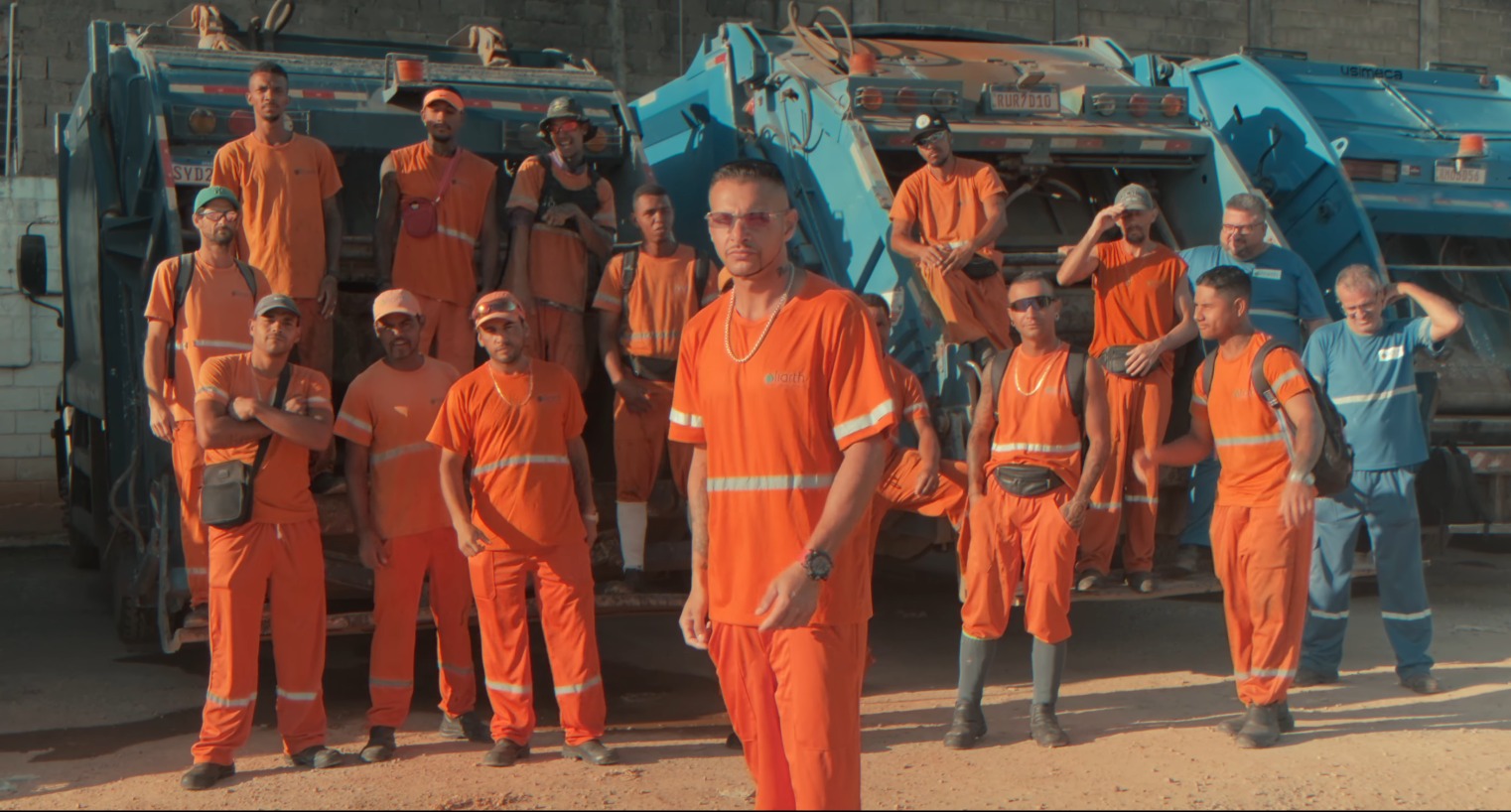 Rapper Dan-P Adeptos transforma a rotina dos coletores em rima e conscientização