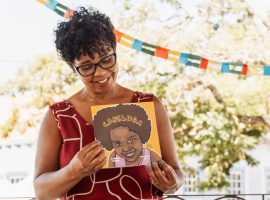 Claudinea Moreira transforma ativismo e educação antirracista no livro “Cabeluda”